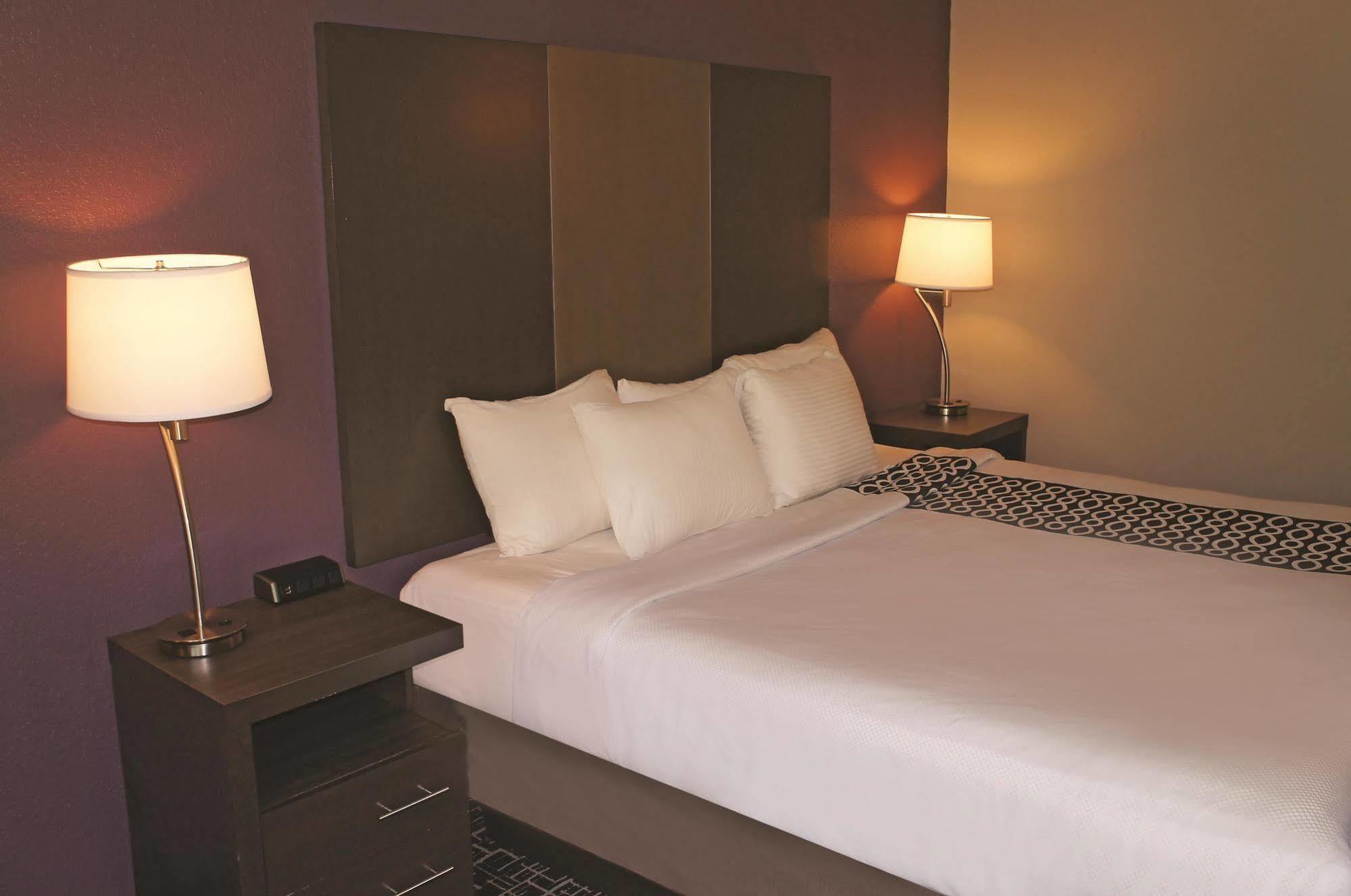 La Quinta Inn By Wyndham Indianapolis North Buitenkant foto